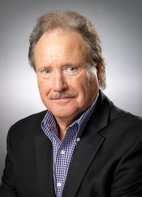 Portrait of Gary Wade, Associate.